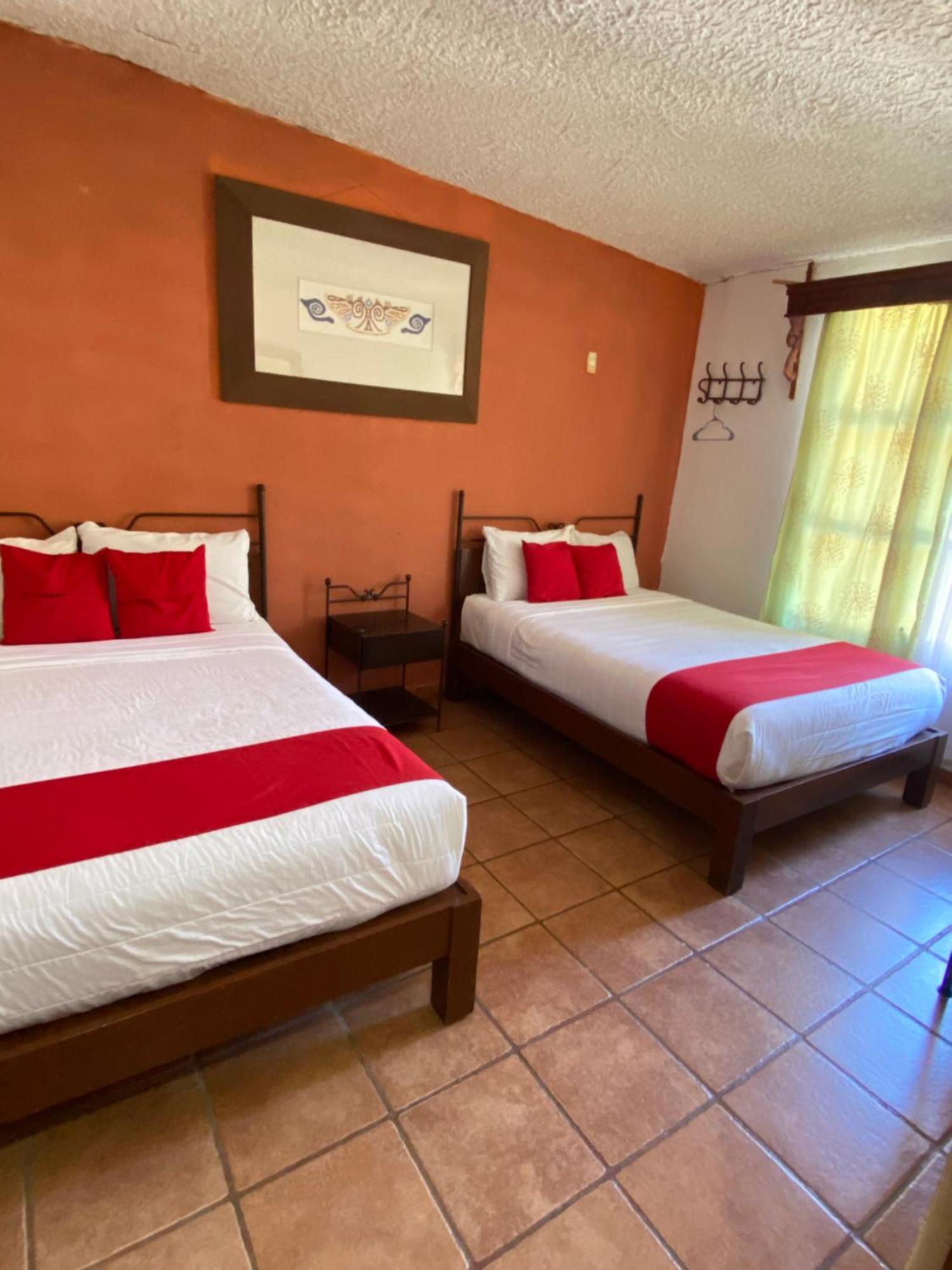 Hotel De Cervantes San Sebastián del Oeste Kamer foto